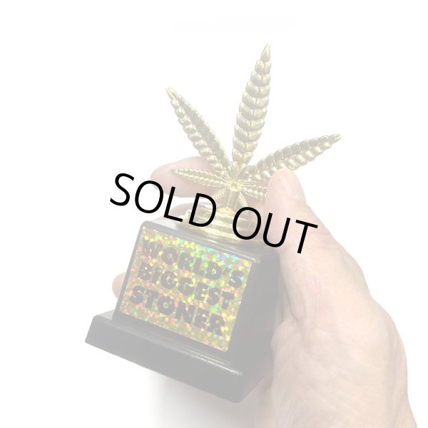 画像2: World's Biggest Stoner Trophy 世界最大のストーナートロフィー (2)